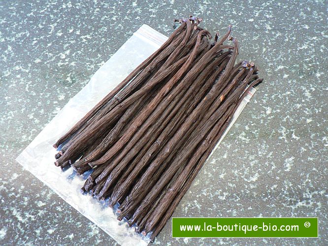 <b>VANILLA PODS</b><br>OFF - Vanlla Planifolia<br>ORGANIC CULTIVATION certified<br><b>24 PODS</b> - Quality GOURMET