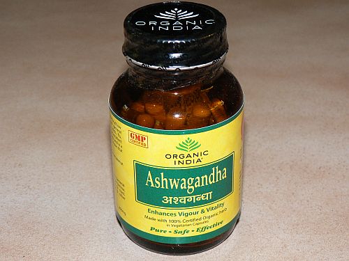 <b>ASHWAGANDHA - AMUKKARA</b><br>Withania Somnifera<br>OI - ASHWAGANDHA ORGANIC CERTIFIED<br>60 vegetable capsules x 400mg